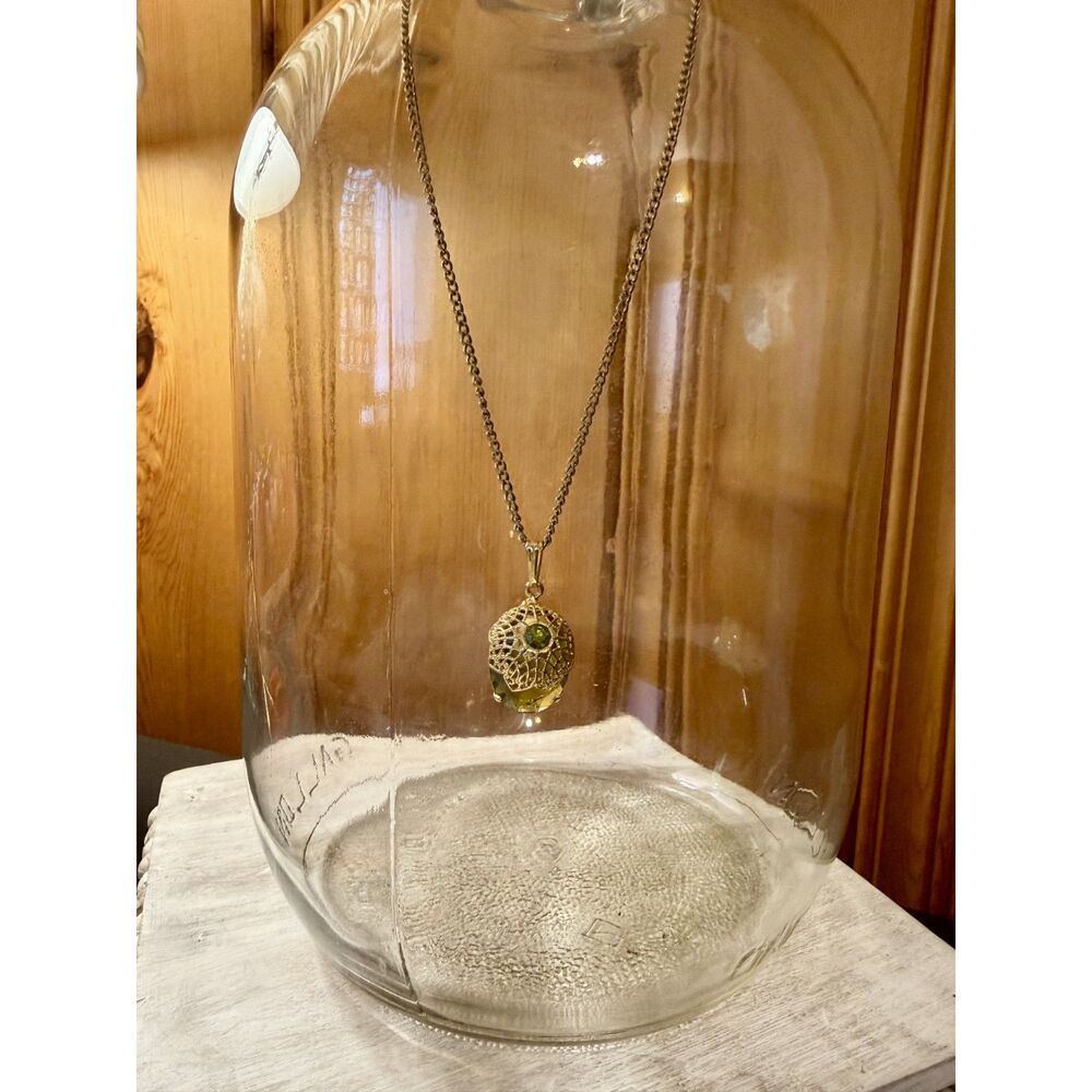 Vintage Sarah Coventry Touch of Elegance Green Acorn Pendant Necklace 1970